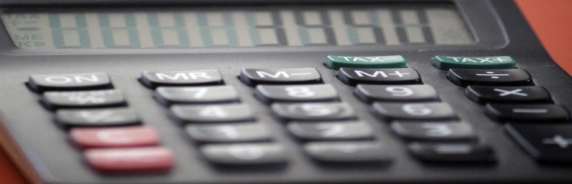 DESK Sprachkurse in München und Herrsching, Taschenrechner, Kursgebühren